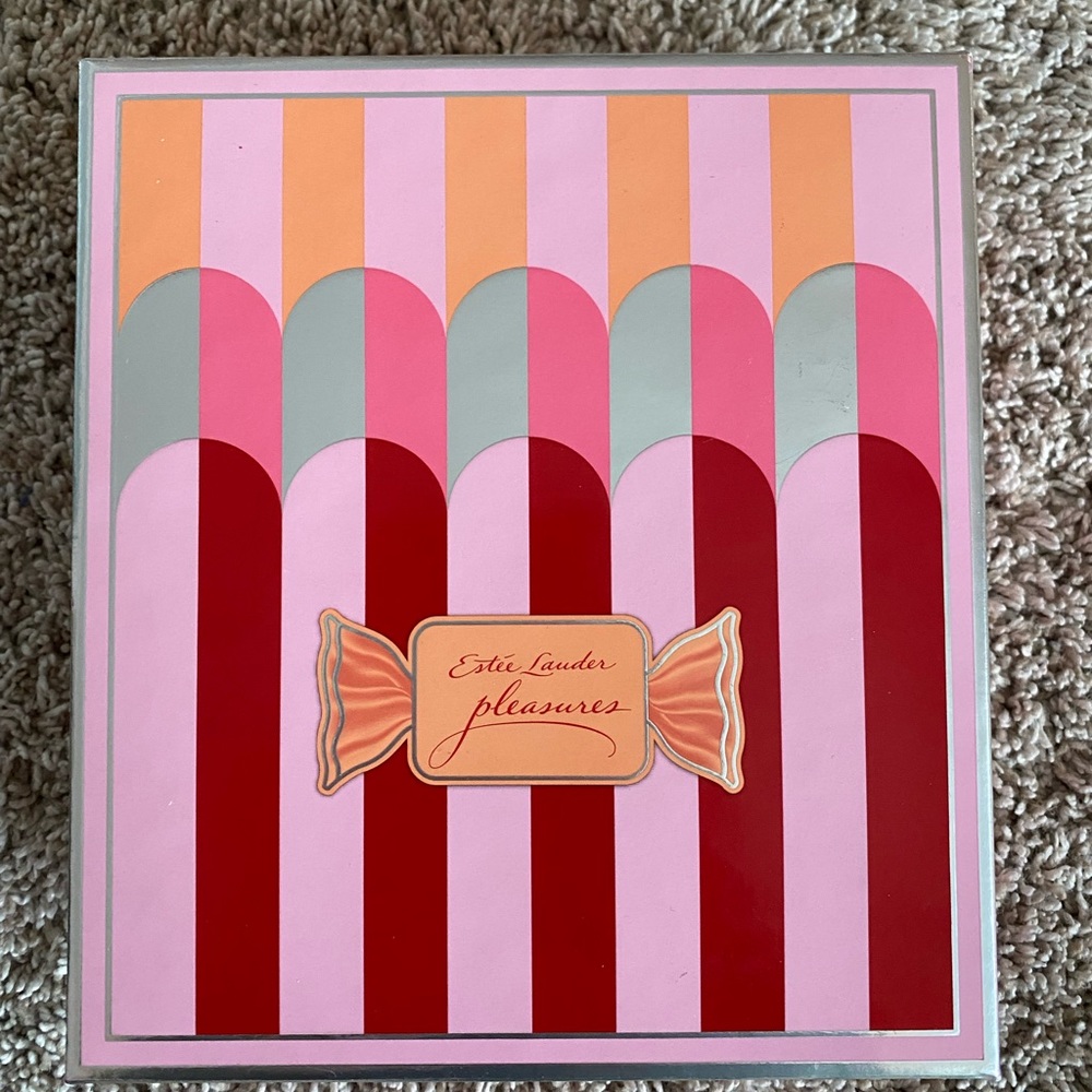 Estée Lauder Pleasures Perfume and Lotion Travel Size Included